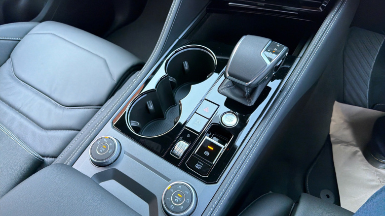 Volkswagen Touareg 3.0 V6 TDI 4Motion 286 Black Edition 5dr Tip Auto Diesel Estate